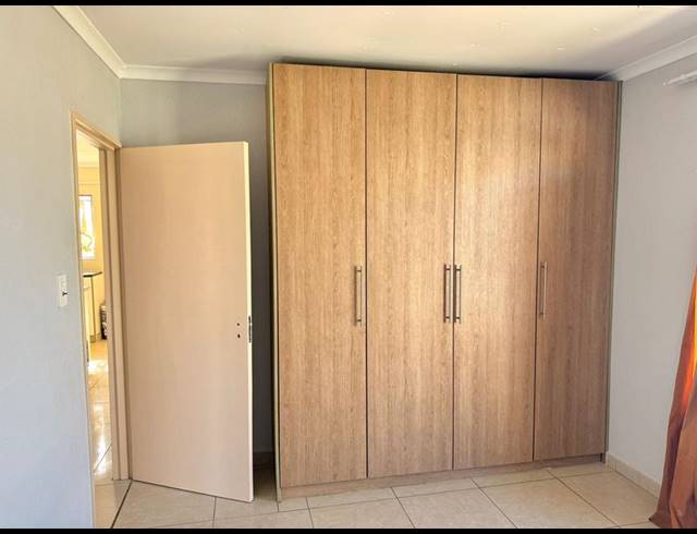 3 BEDROOM HOUSE FOR SALE IN CLAYVILLE